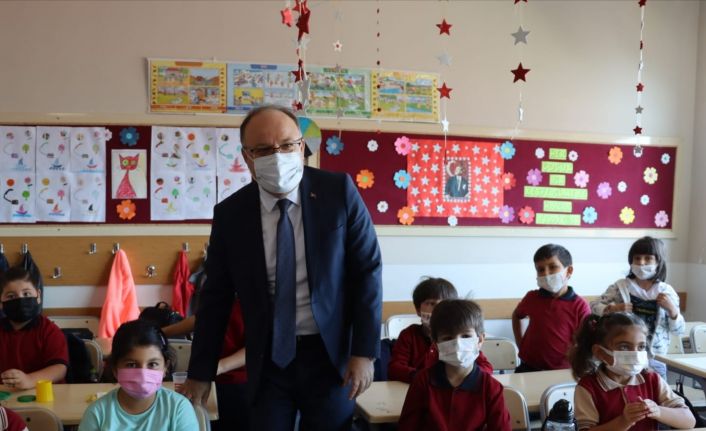 Vali Mustafa Tutulmaz yeni yılın ilk ders zilini çaldı