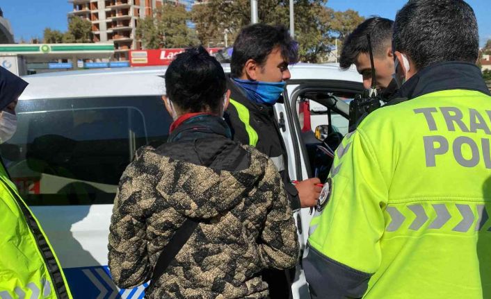 Bursa’da çalıntı araçla şehir turuna polis ’dur’ dedi