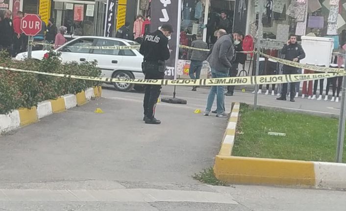 Cadde ortasında silahlı kavga: 1 yaralı, 4 gözaltı