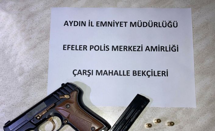 Çarşı ve Mahalle Bekçileri tarafından ruhsatsız tabanca ele geçirildi