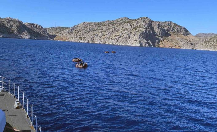 Marmaris’te 94 düzensiz gömen kurtarıldı