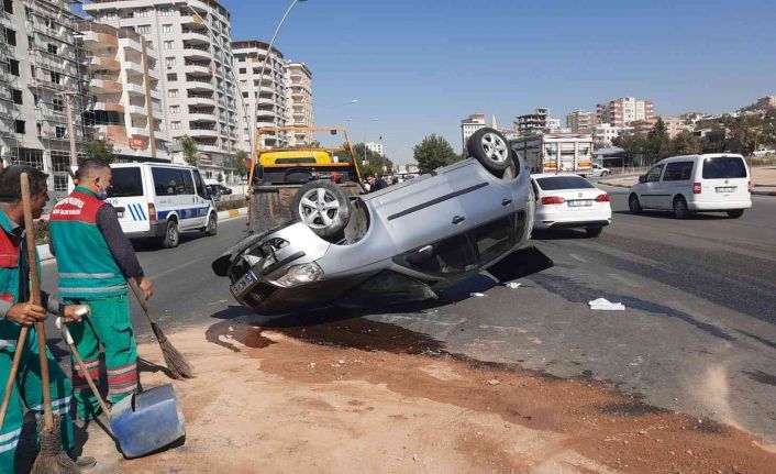 Şanlıurfa’da ters dönen otomobilin sürücüsü yaralandı