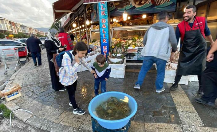 Tezgahta 30, masada 500 lira