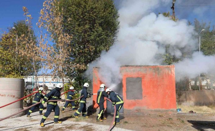 Van depreminin 10’uncu yıl dönümünde tatbikat