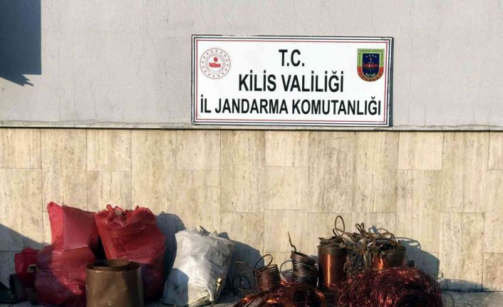Hırsızlar Jandarma’dan kaçamadı