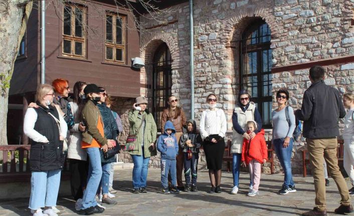 700 yıllık Orhan Camii’ne turist akını