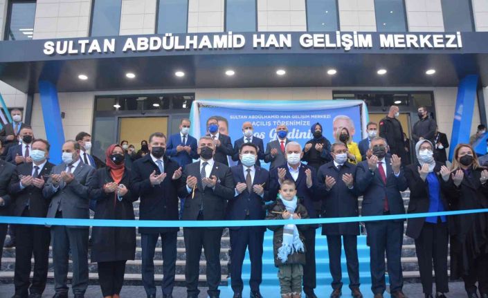 Altıeylül’de Sultan Abdülhamid Han Gelişim Merkezi hizmete açıldı