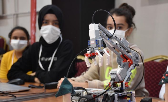 Elazığ’da Robotik ve Kodlama Proje Şenliği başladı