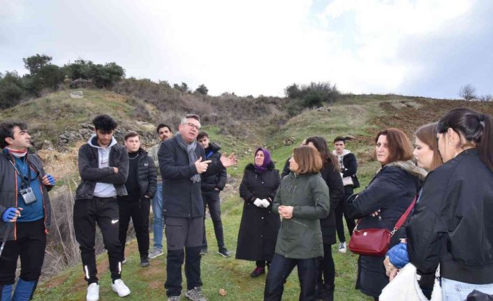 Hisarlan jeoparkına protokol eşlerinden ziyaret