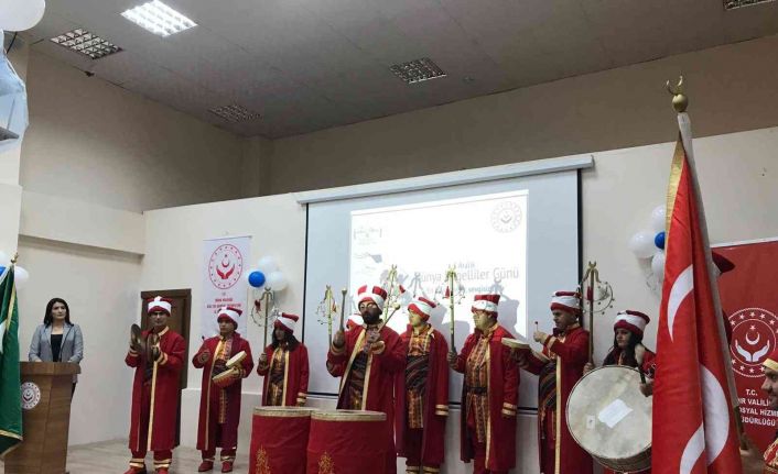 Iğdır’da engelli bireylerin düzenlediği gösteri renkli görüntülere sahne oldu