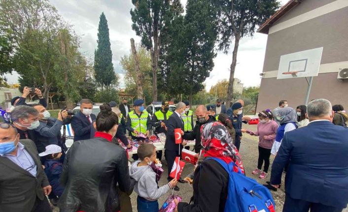 Jandarma’dan özel eğitim öğrencilerine trafik semineri