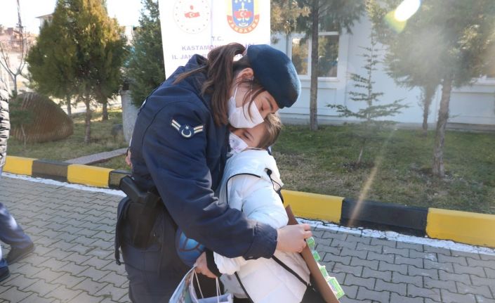 Kastamonu’da jandarma engellileri unutmadı