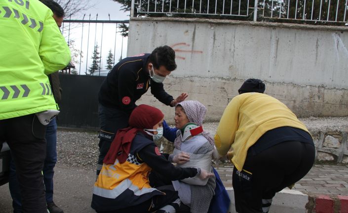 Kontrolden çıkan motosiklet yan yattı: 1 yaralı