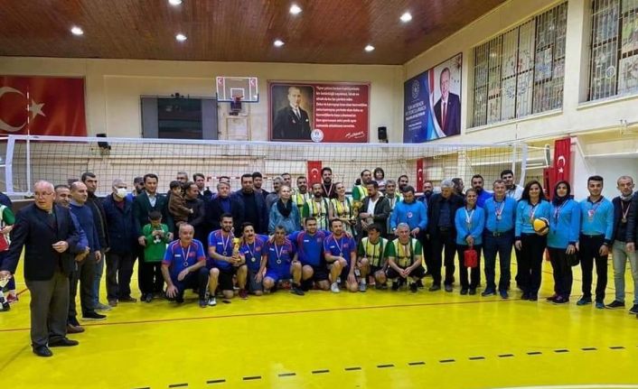 Öğretmenler günü voleybol turnuvası tamamlandı