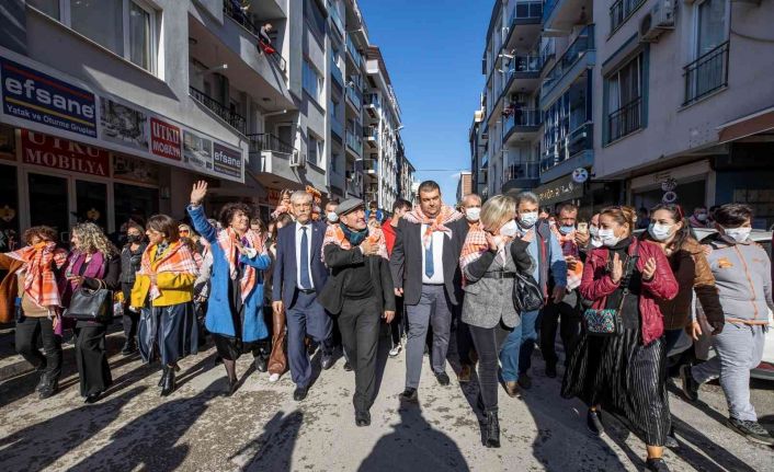 Seferihisar’da turuncu şenlik