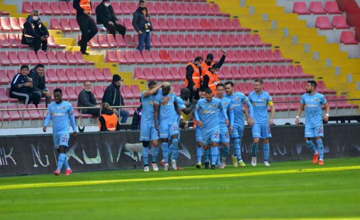 Süper Lig: Kayserispor: 2 - Antalyaspor: 0 (İlk yarı)