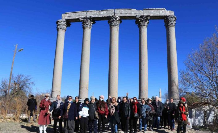 Uzuncaburç Antik Kenti’ne tarihi ve kültürel gezi