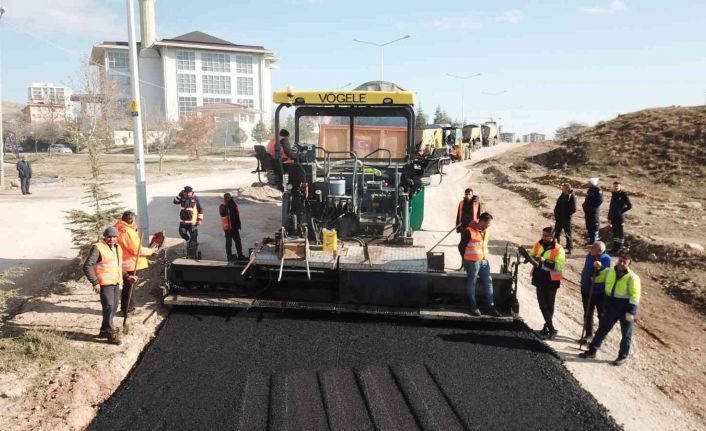 Yahşihan’da asfaltlama çalışmaları sürüyor