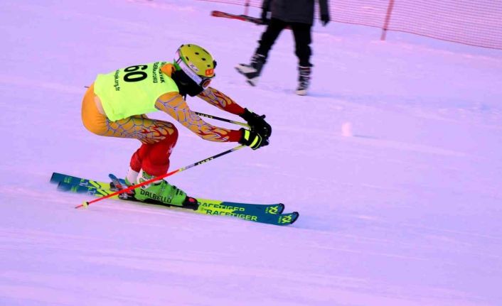 Erzincan’da Alp Disiplini U18 Büyükler eleme yarışları başladı