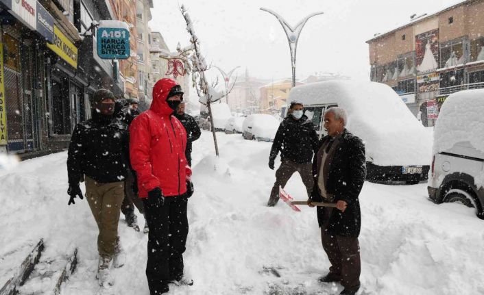 Hakkari’de okullar tatil edildi