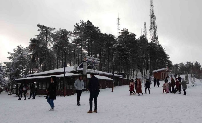 Ordu’da kar güzelliği: Boztepe beyaz gelinliğini giydi