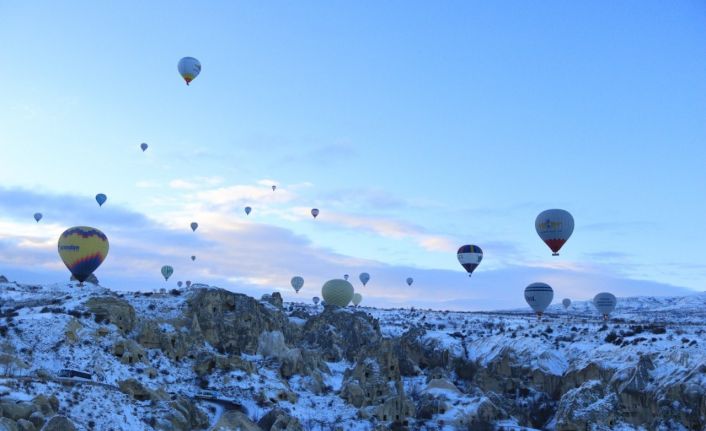 Sıcak hava balonları 8 günün ardından havalandı