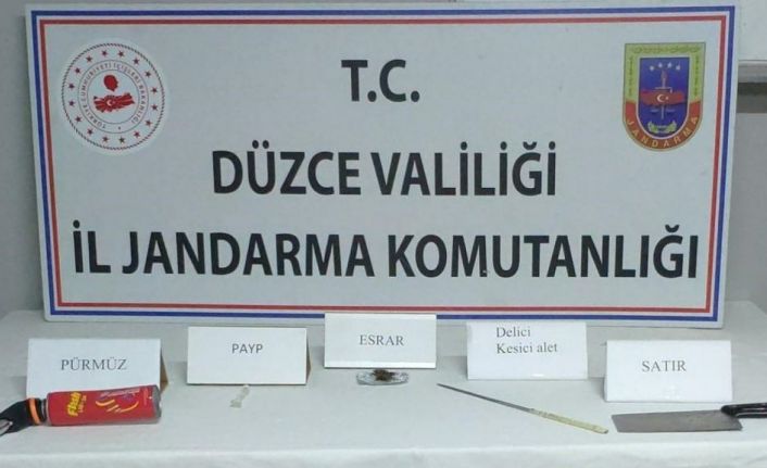 Uyuşturucu kullanıcısı yol kontrolünde yakalandı