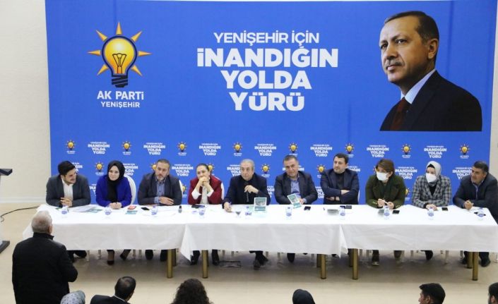 AK Parti Diyarbakır Teşkilatı, Yenişehir’de partililerle bir araya geldi.