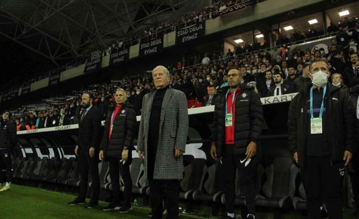 Altay’da Mustafa Denizli çıkmazı