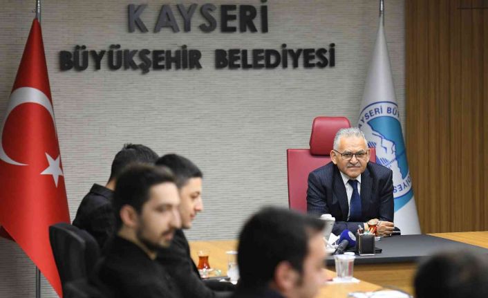 Başkan Büyükkılıç’a genç sanayicilerden teşekkür plaketi