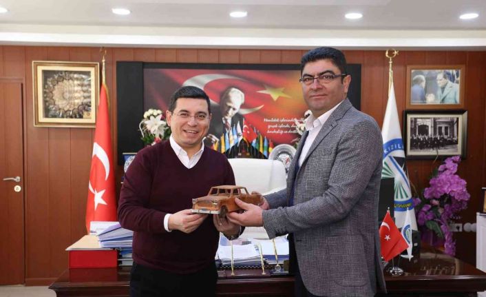 Başkan Tütüncü, Bucak Kızılkaya’da ilçe sakinleriyle buluştu