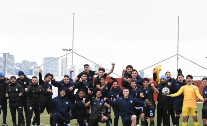 BB Erzurumspor U19 takımı şampiyonluğa koşuyor