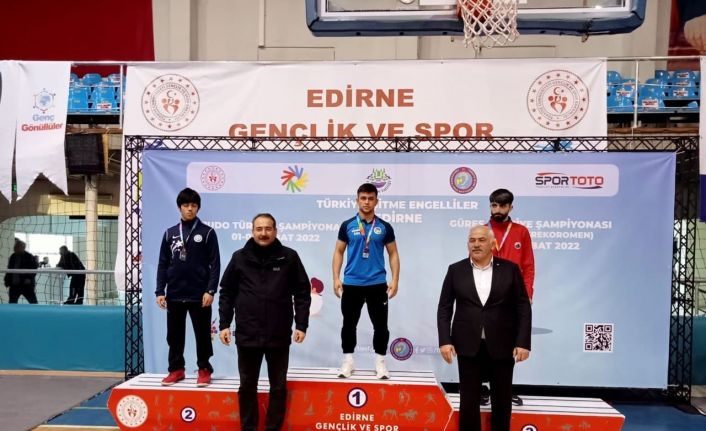 Büyükşehir’in sporcuları başarıdan başarıya koşuyor