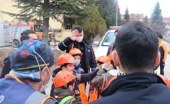 Çocuklardan AFAD’a ziyaret