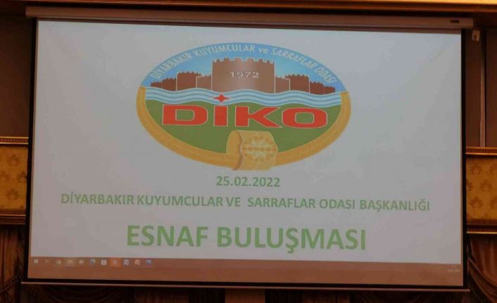 DİKO Başkanı Yüksel, esnaflarla değerlendirme toplantısı için bir araya geldi