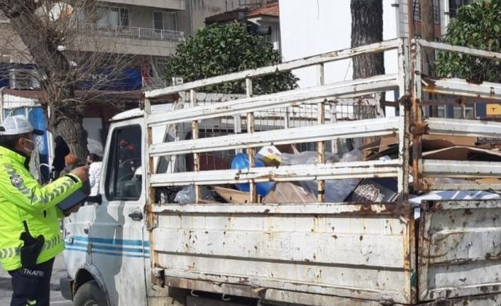 Edremit’te polisin şok hurdacı operasyonu