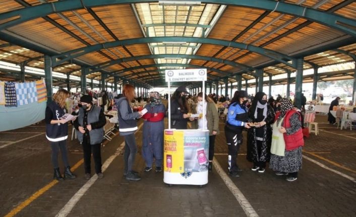 Halk pazarında, KADES uygulaması tanıtıldı