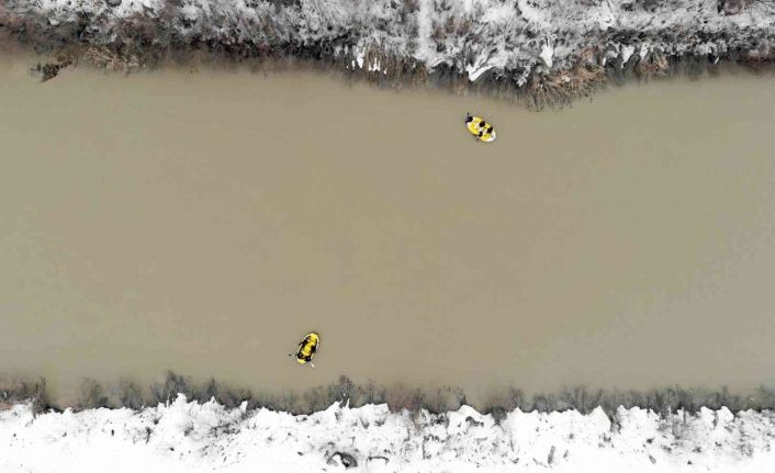 Karasu Nehri’nde kaybolan Yağmur için Murat Nehri’nde de çalışma başlatıldı