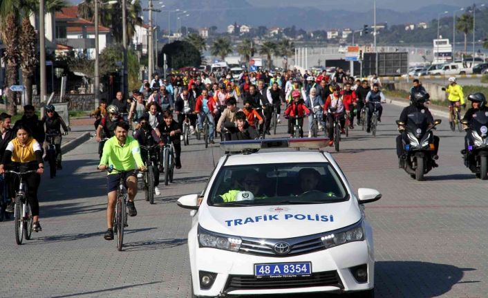 “Karbon Yakma Yağ Yak” sloganıyla 150 bisikletli pedal çevirdi