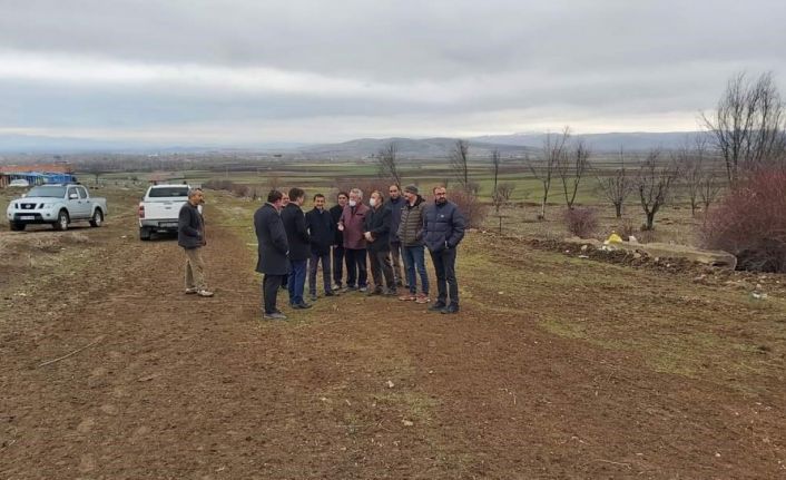 Kaymakam Düzgün köyde yürütülen çalışmaları yerinde inceledi