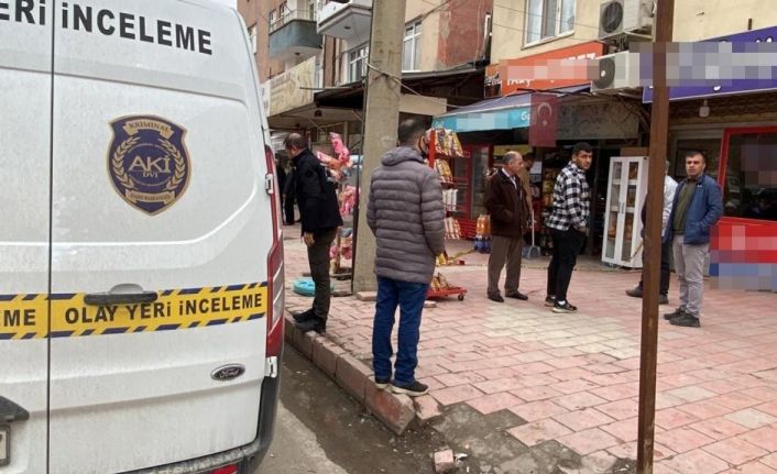 Kuzeni tarafından bıçaklanan şahıs öldü