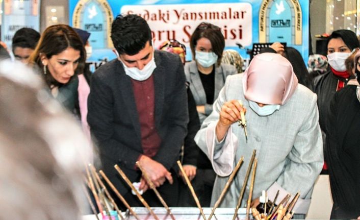 Mardin’de ’Sudaki Yansımalar’ adlı ebru sergisi açıldı