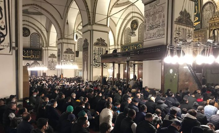 Miraç Kandili’nde Ulu Camii doldu taştı