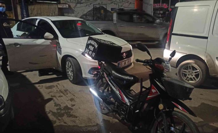 Otomobille çarpan motosiklet sürücüsü yaralandı