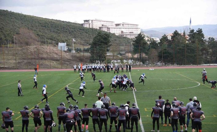 Panthers galibiyetlerine kaldığı yerden devam ediyor