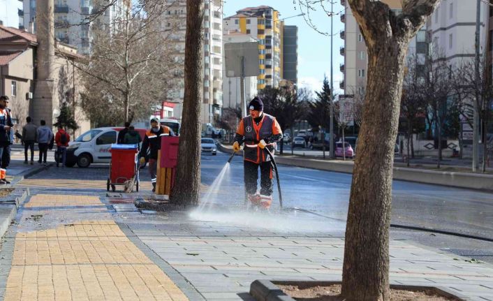 Talas’ta erken bahar temizliği