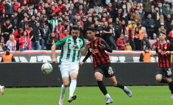 TFF 2. Lig: Eskişehirspor: 1 - 1922 Konyaspor: 2