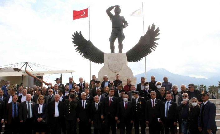 Türk havacılık tarihinin ilk pilotlarından Şehit Fethi Bey Fethiye’de anıldı