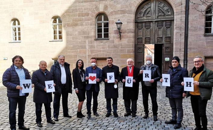 Türk sivil toplum kuruluşlarından, Fürth Belediye Başkanına geçmiş olsun ziyareti