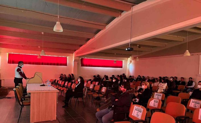 ADÜ Karacasu MYO’da ’Sağlıklı Beslenme Semineri’ düzenlendi